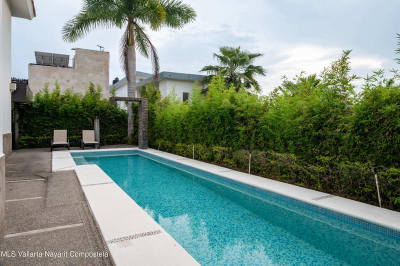 20250818235005444615000000 o