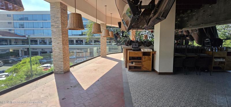 20251216175115733574000000 o