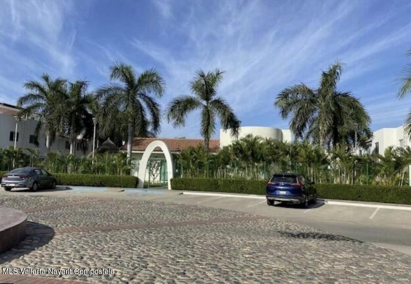 20251011211910766417000000 o