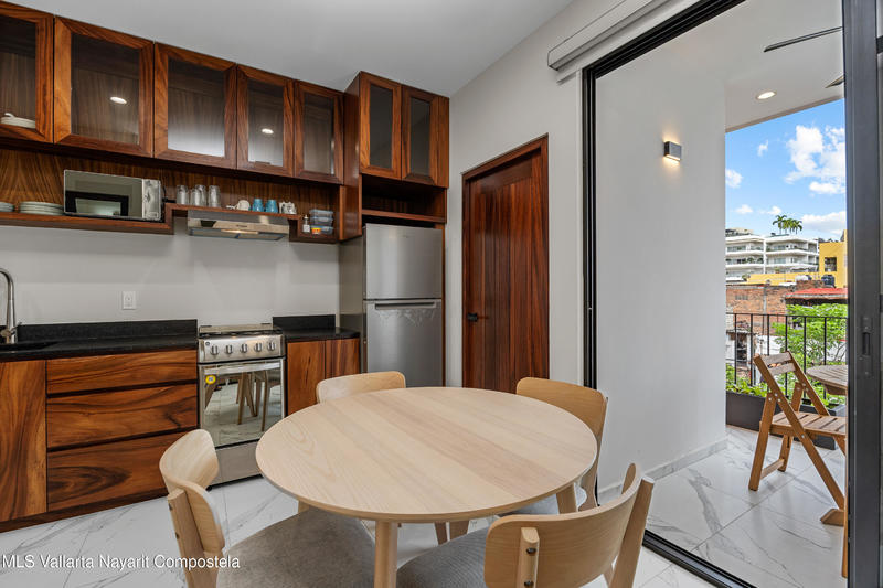 20251024070949250286000000 o