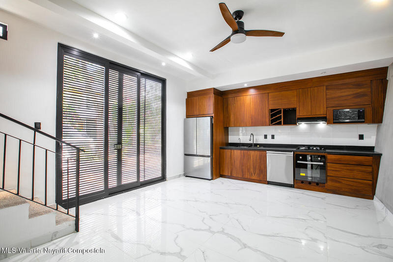 3 Vistas, High Living MEZZANINE