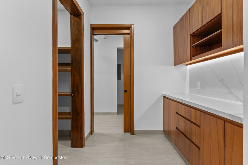 20251027230153343201000000 o