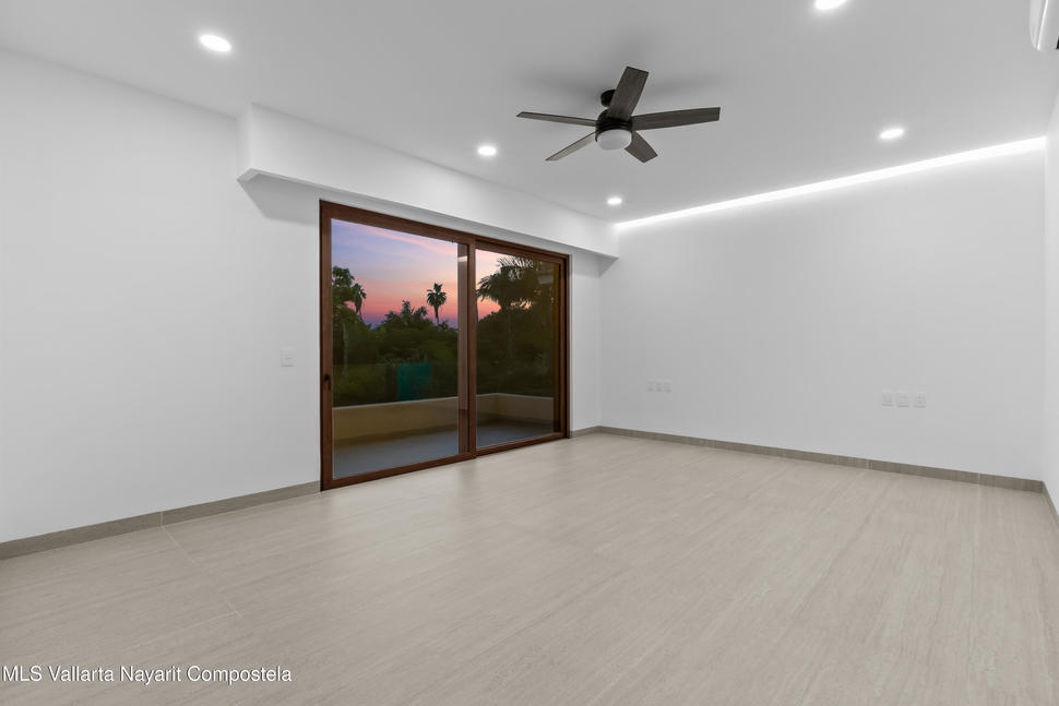 20251027230716642856000000 o