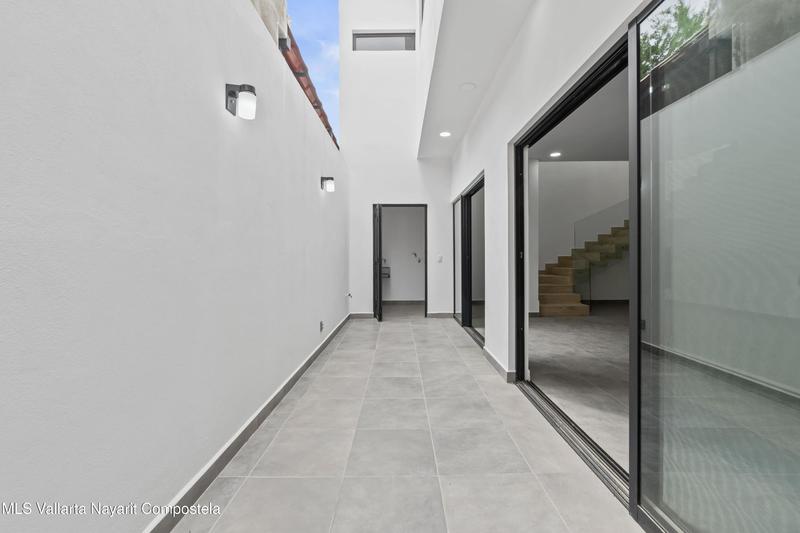 20250805210252669879000000 o