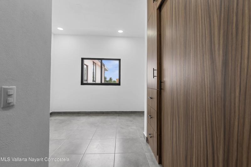 20250805210310407269000000 o