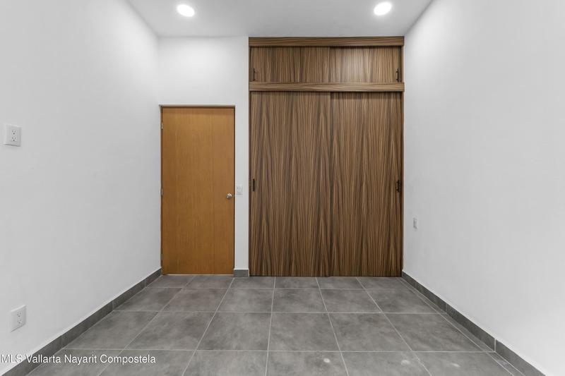 20250805210329349422000000 o