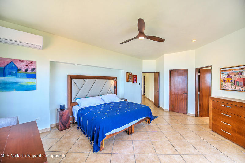 20251028045122012837000000 o