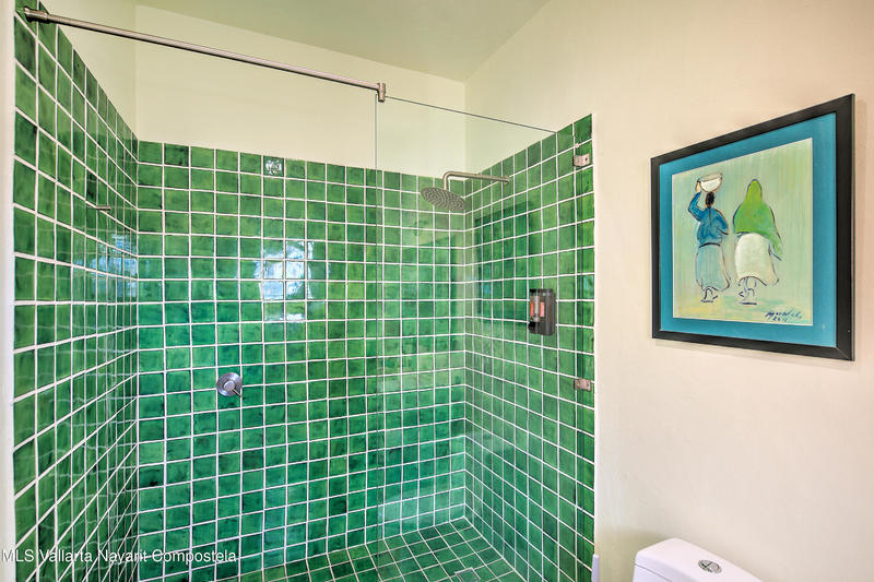 20251028045206301382000000 o