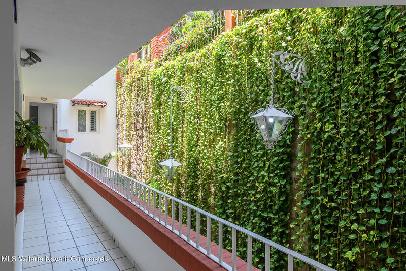 20251008151540840439000000 o