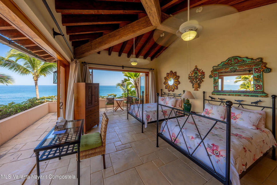 20250806213207111881000000 o