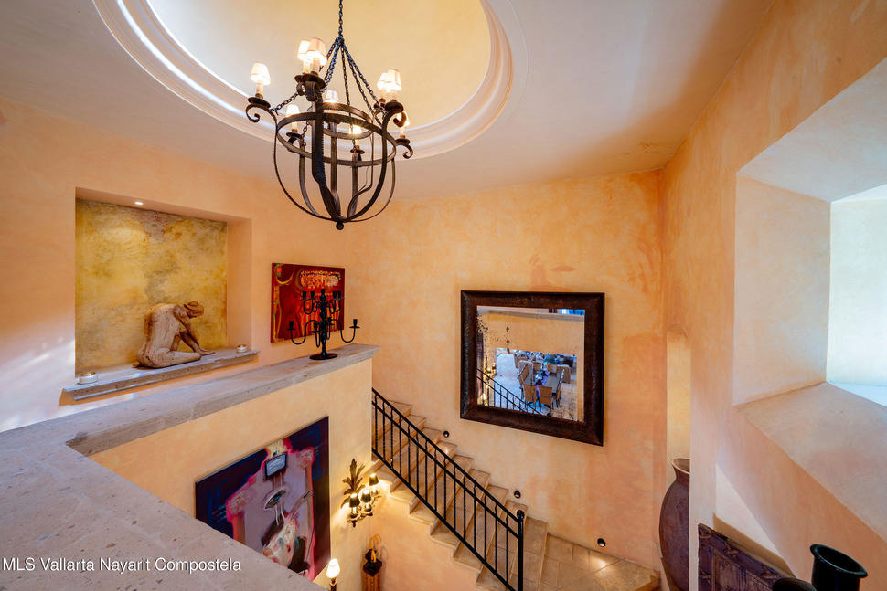 20250806213211482945000000 o