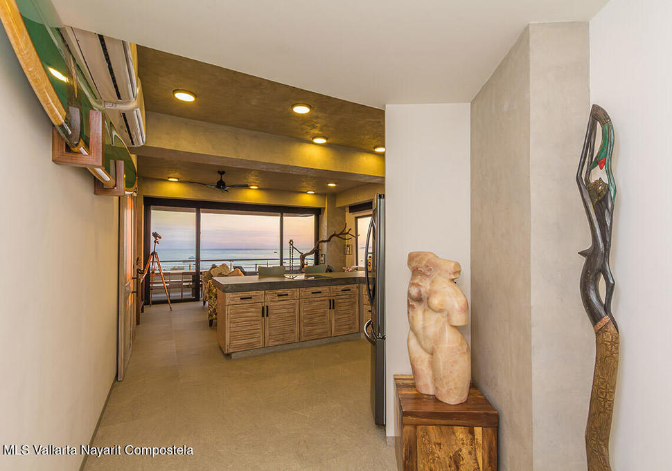 20251208181546479495000000 o