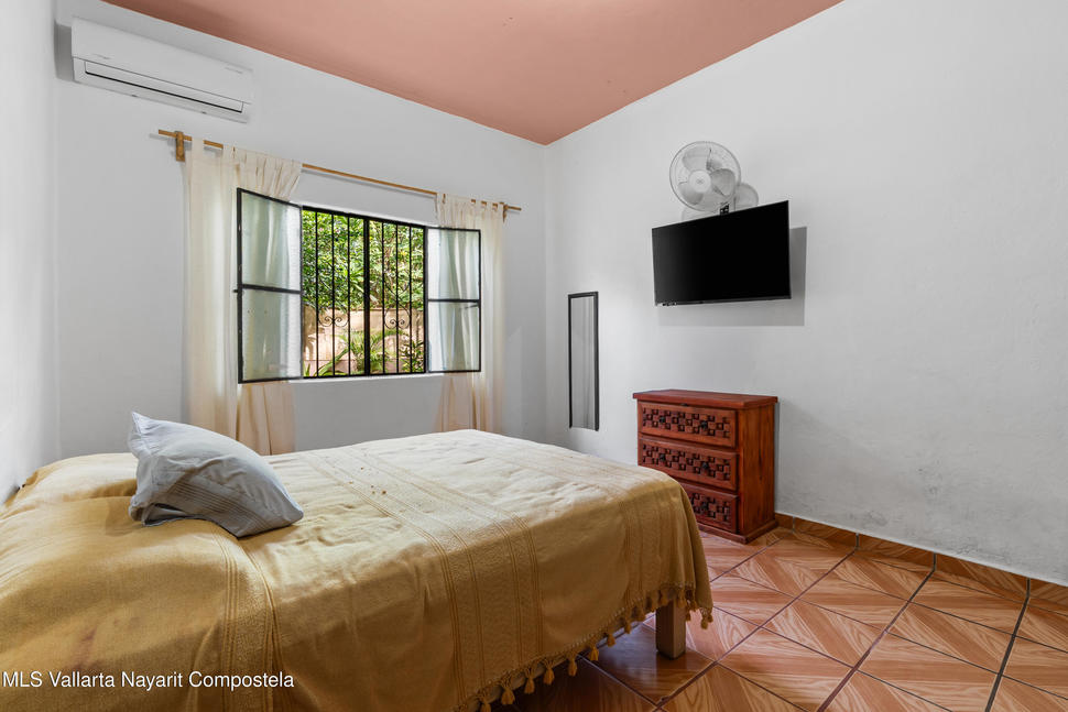 20251009225402934342000000 o