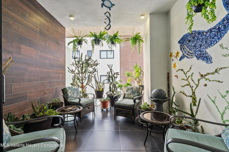 20251211203937647027000000 o