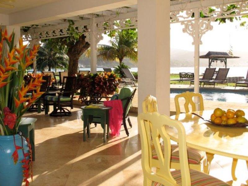 A Summer Place on the Beach Villa Rental