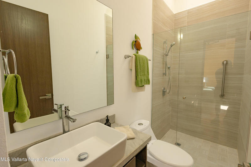 20251215170848411449000000 o