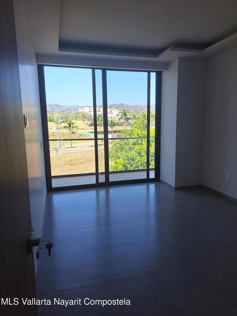 20251212015441874833000000 o