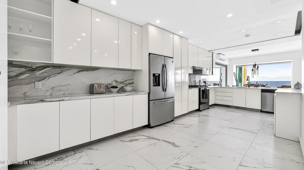 20251215203557664136000000 o