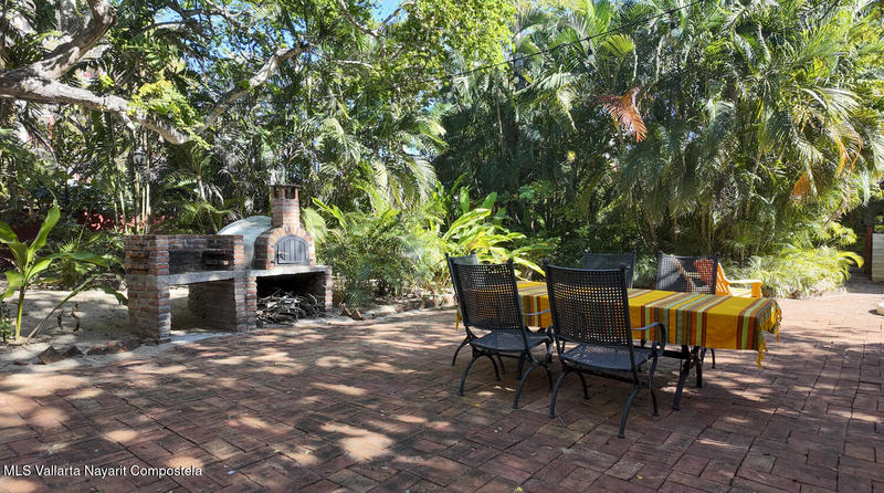 20251221201845800728000000 o