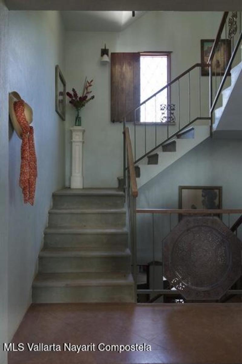 20251020211239824004000000 o