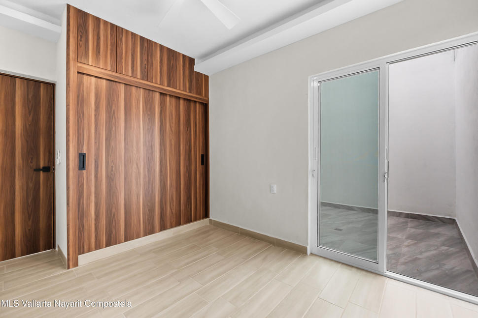 20251203231116104318000000 o