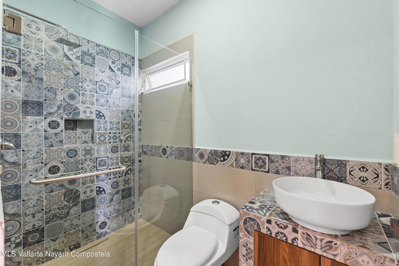 20251203204005152371000000 o