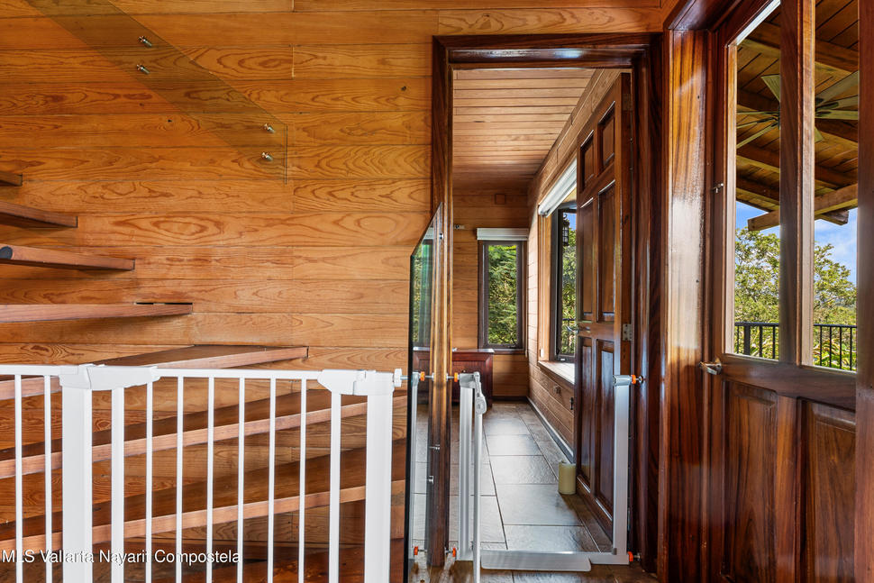 20251215234202722924000000 o