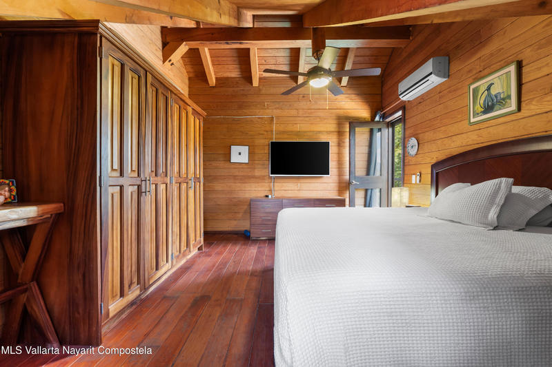 20251215234244793883000000 o