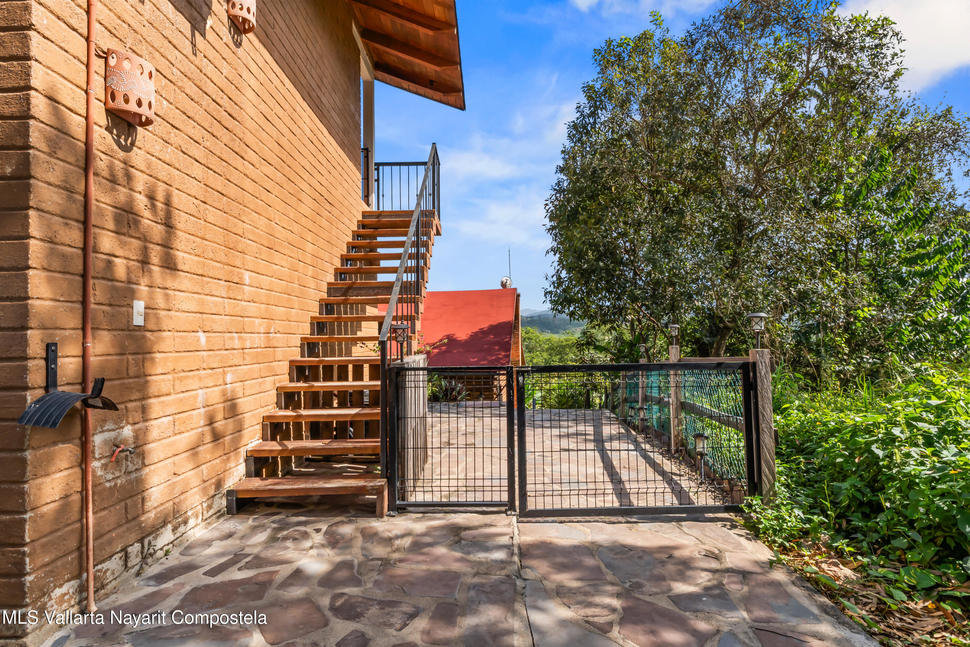 20251215234303226374000000 o