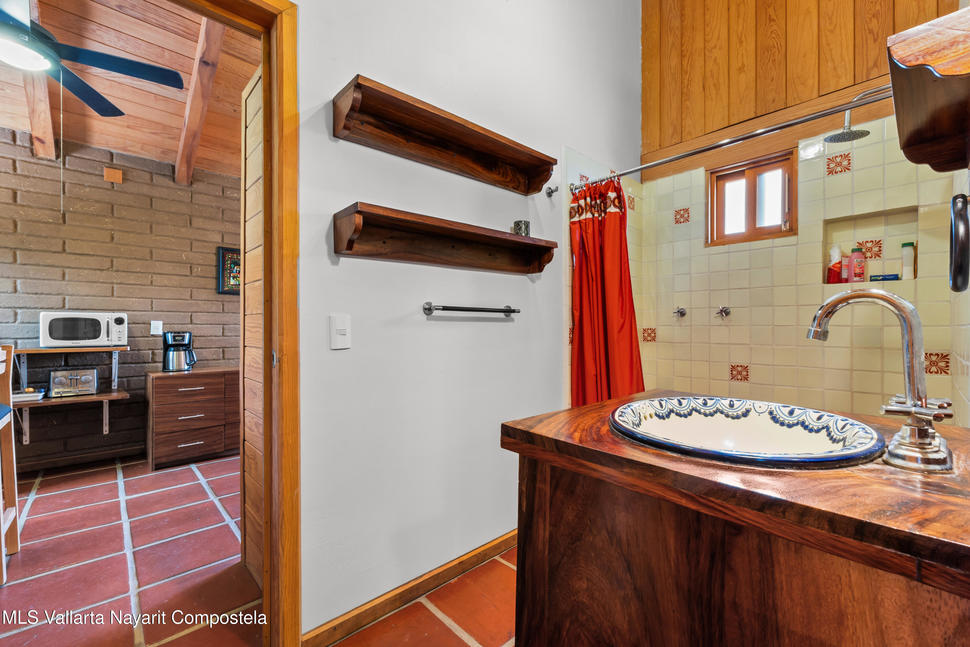 20251215234318304082000000 o