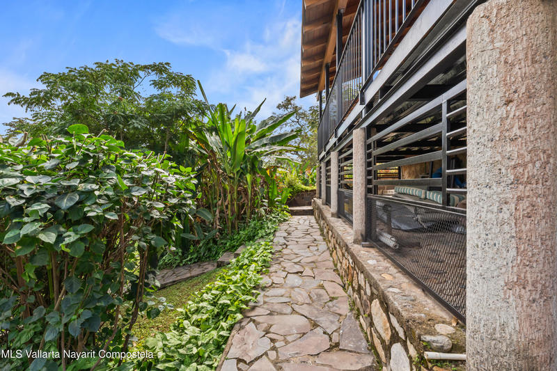 20251215234507246106000000 o