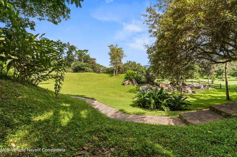 20251215234523684447000000 o