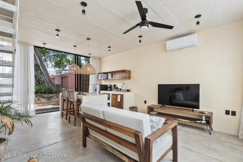 20251010180452354770000000 o