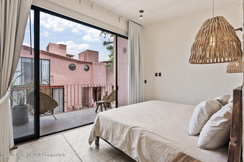 20251010180529257539000000 o