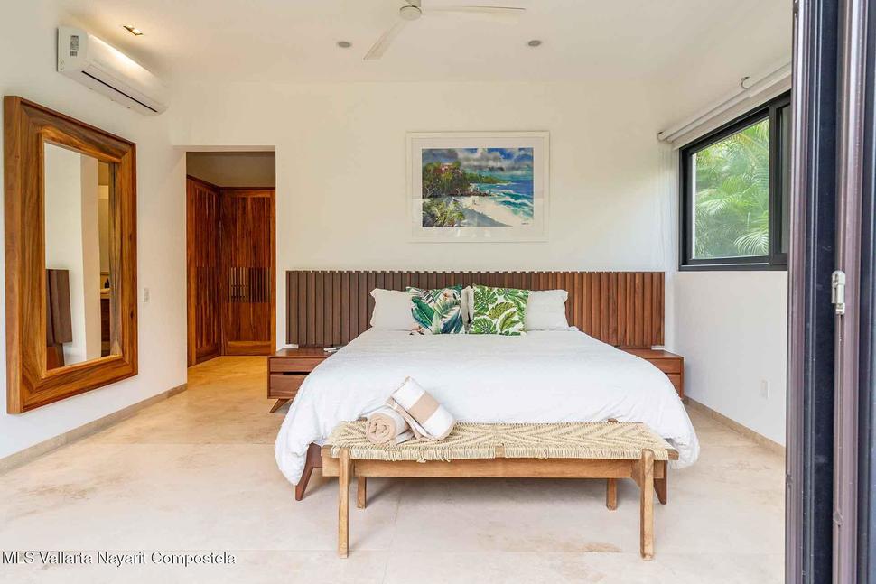 20251215203337662980000000 o