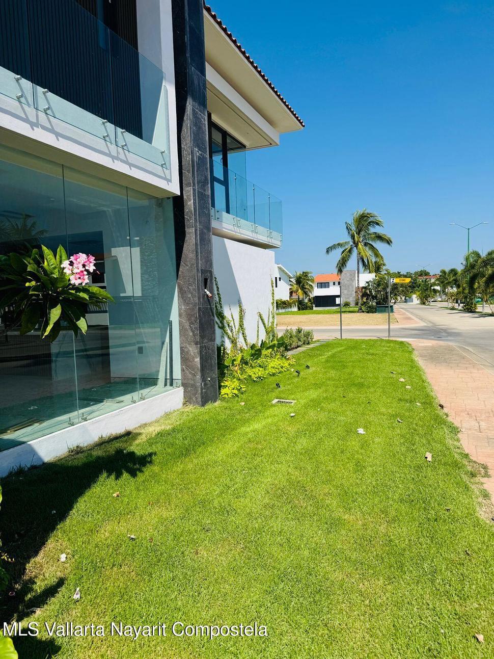 20251201194154179279000000 o