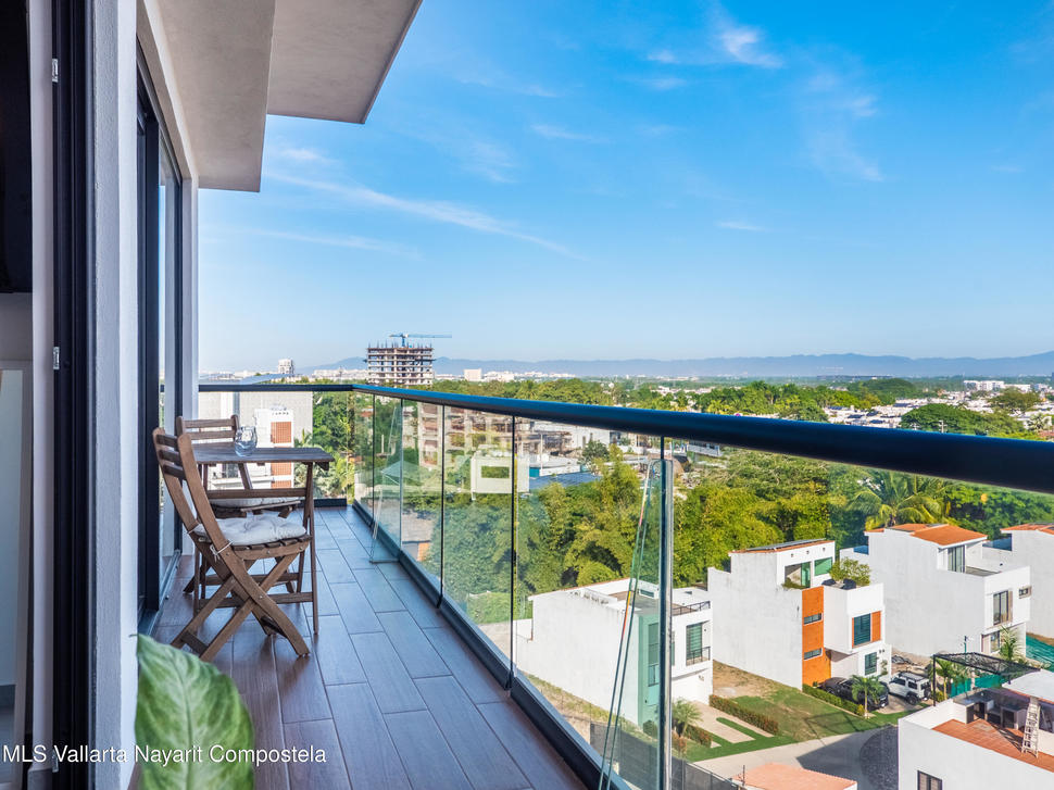 20251218212715482045000000 o