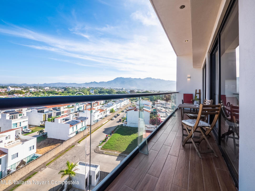 20251218212727824677000000 o