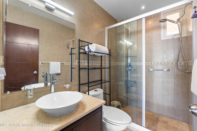 20250919213200676066000000 o