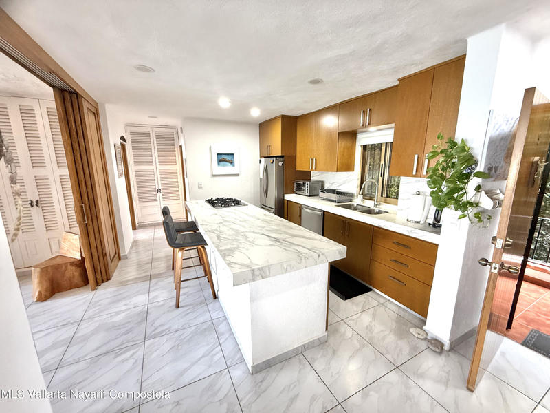 20251204182106449278000000 o