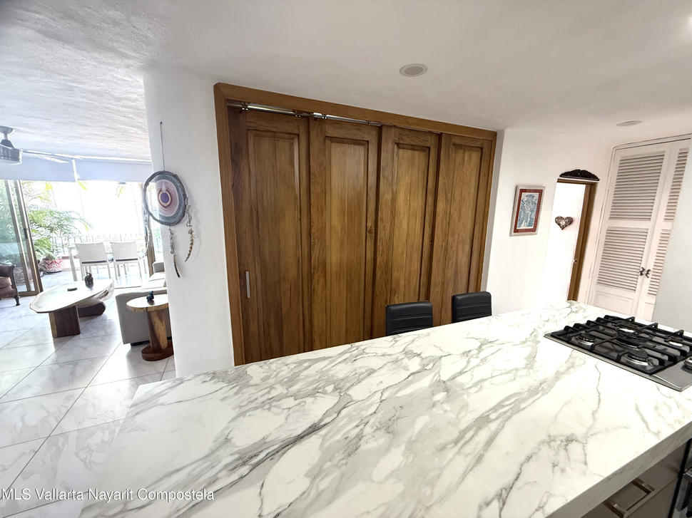 20251204182203664437000000 o