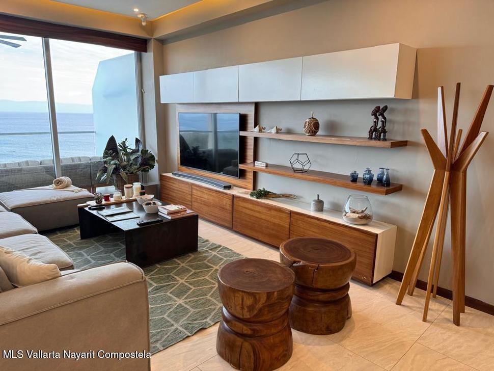 20251002190226270121000000 o