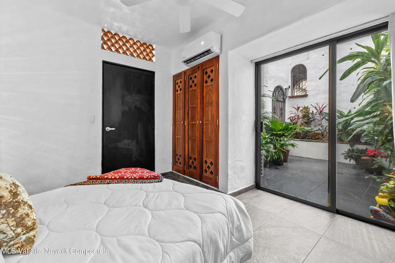 20251210205345142371000000 o