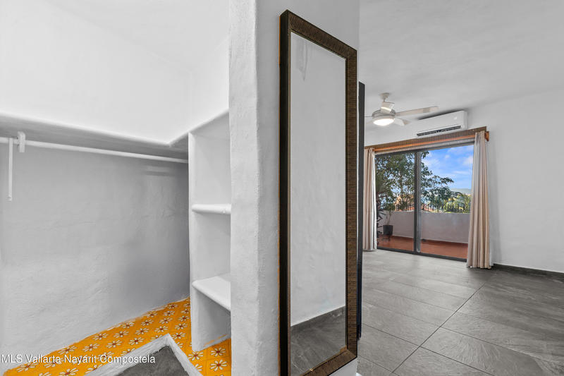 20251210205442497025000000 o