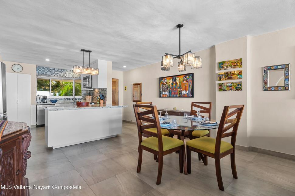 20251218220538348428000000 o