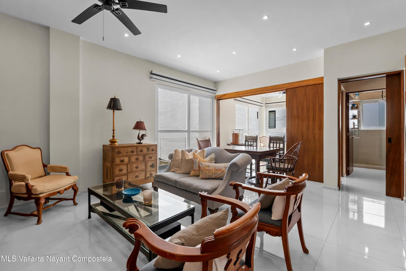 Condo De La Torre 207