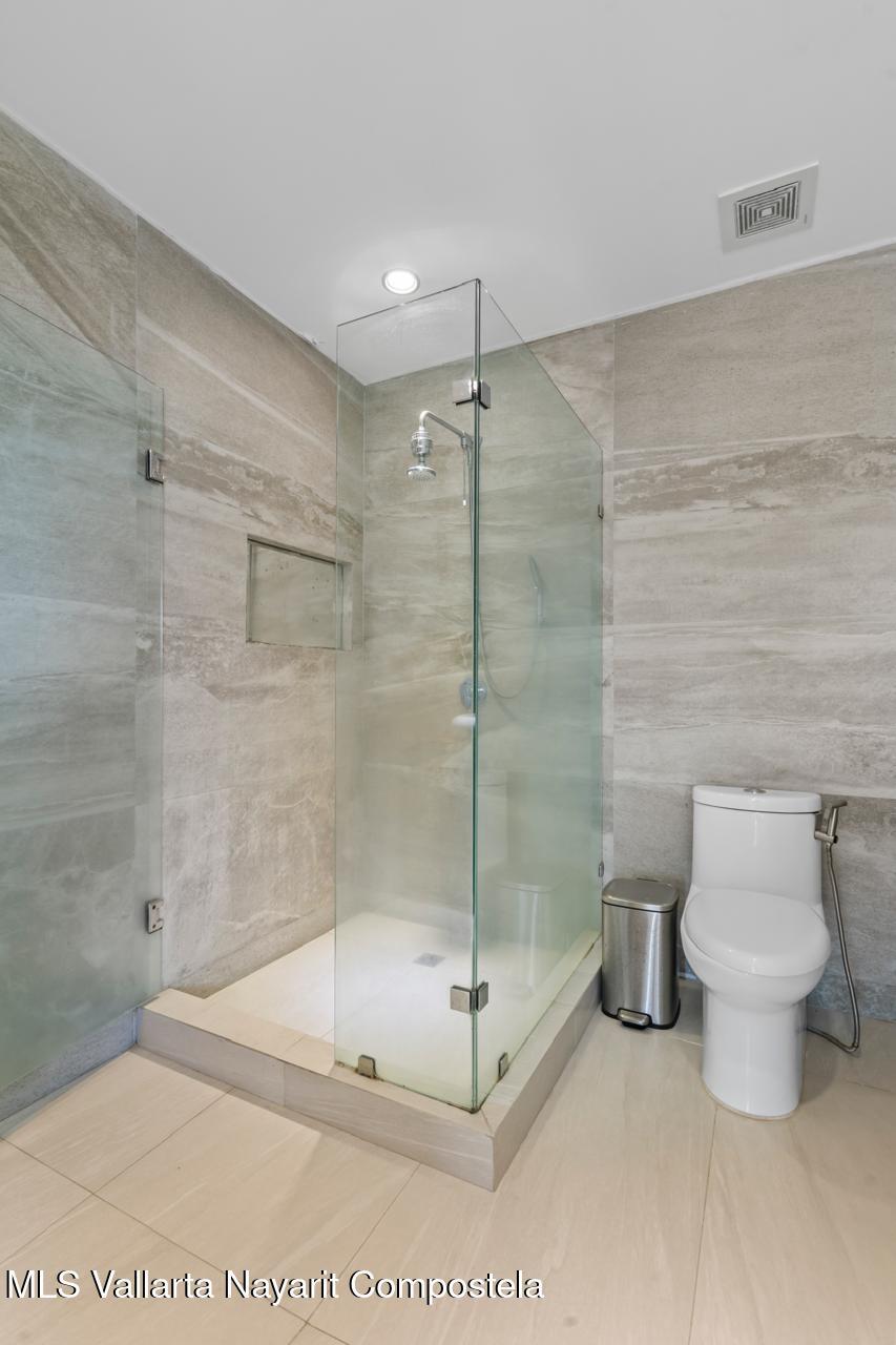 20251002143824705327000000 o