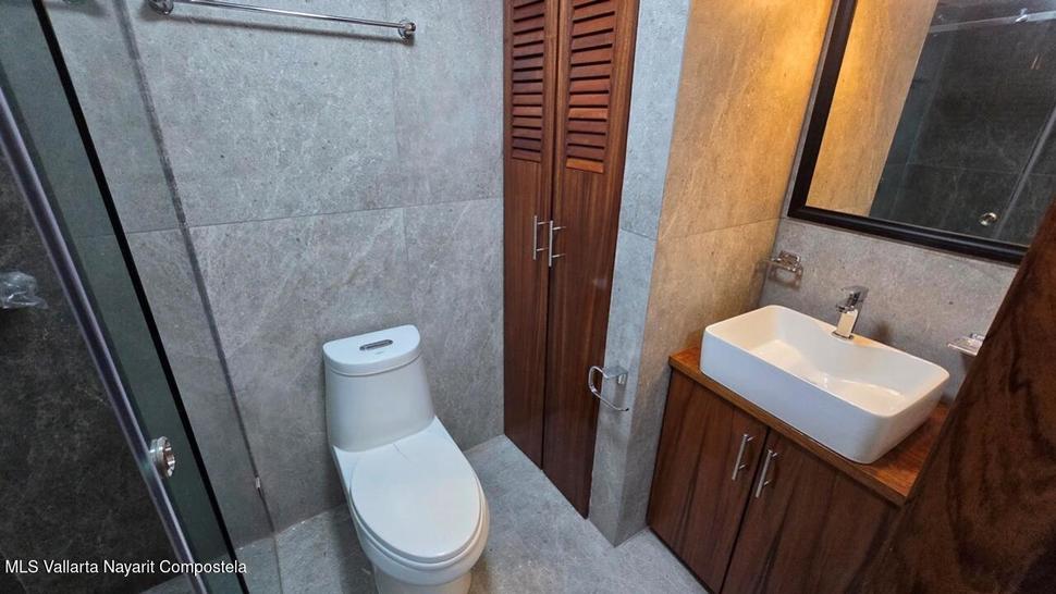 20251211223659187178000000 o