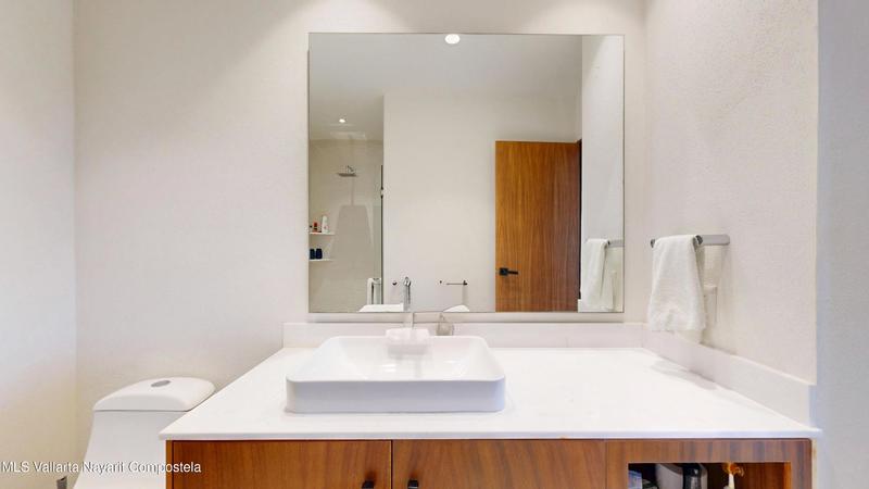 20251222230218473889000000 o