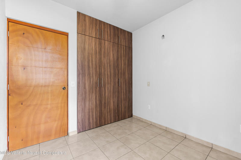 20251222180846013271000000 o